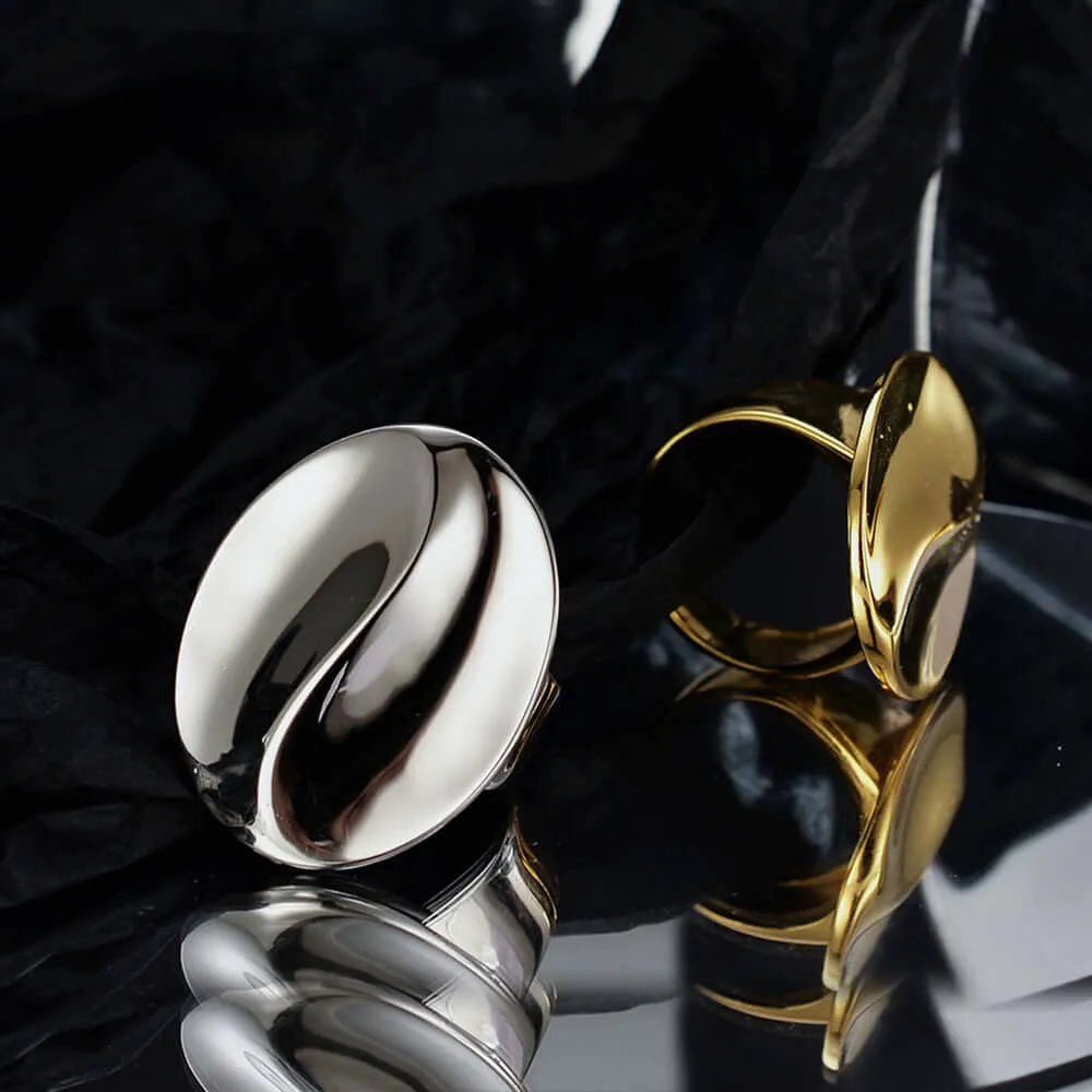 Geometric Twist Large Glossy Band Ring