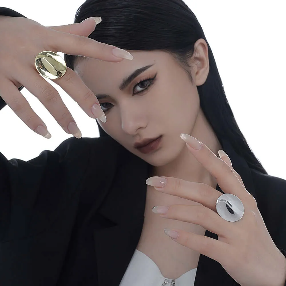 Geometric Twist Large Glossy Band Ring