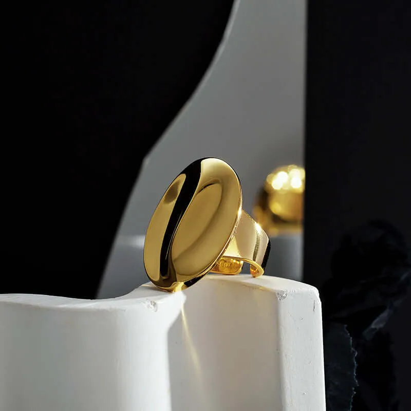 Geometric Twist Large Glossy Band Ring