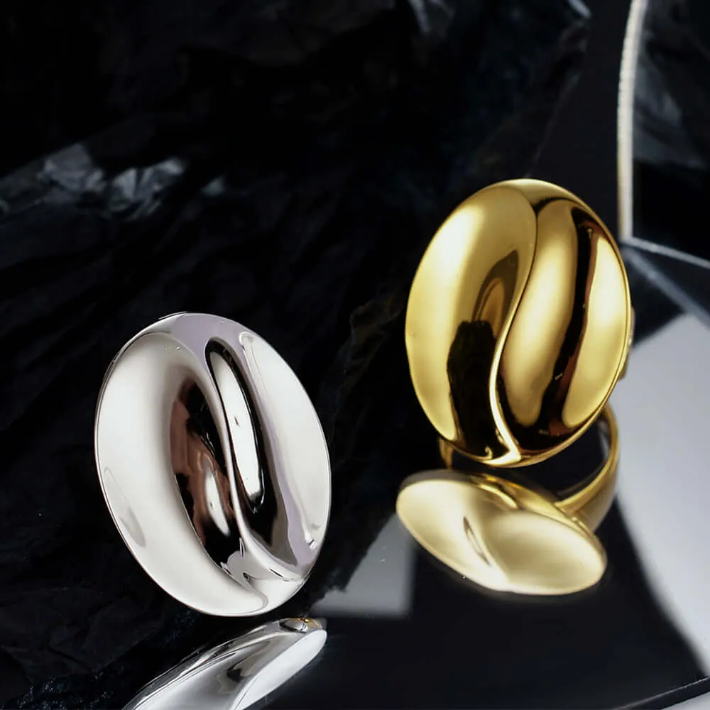 Geometric Twist Large Glossy Band Ring
