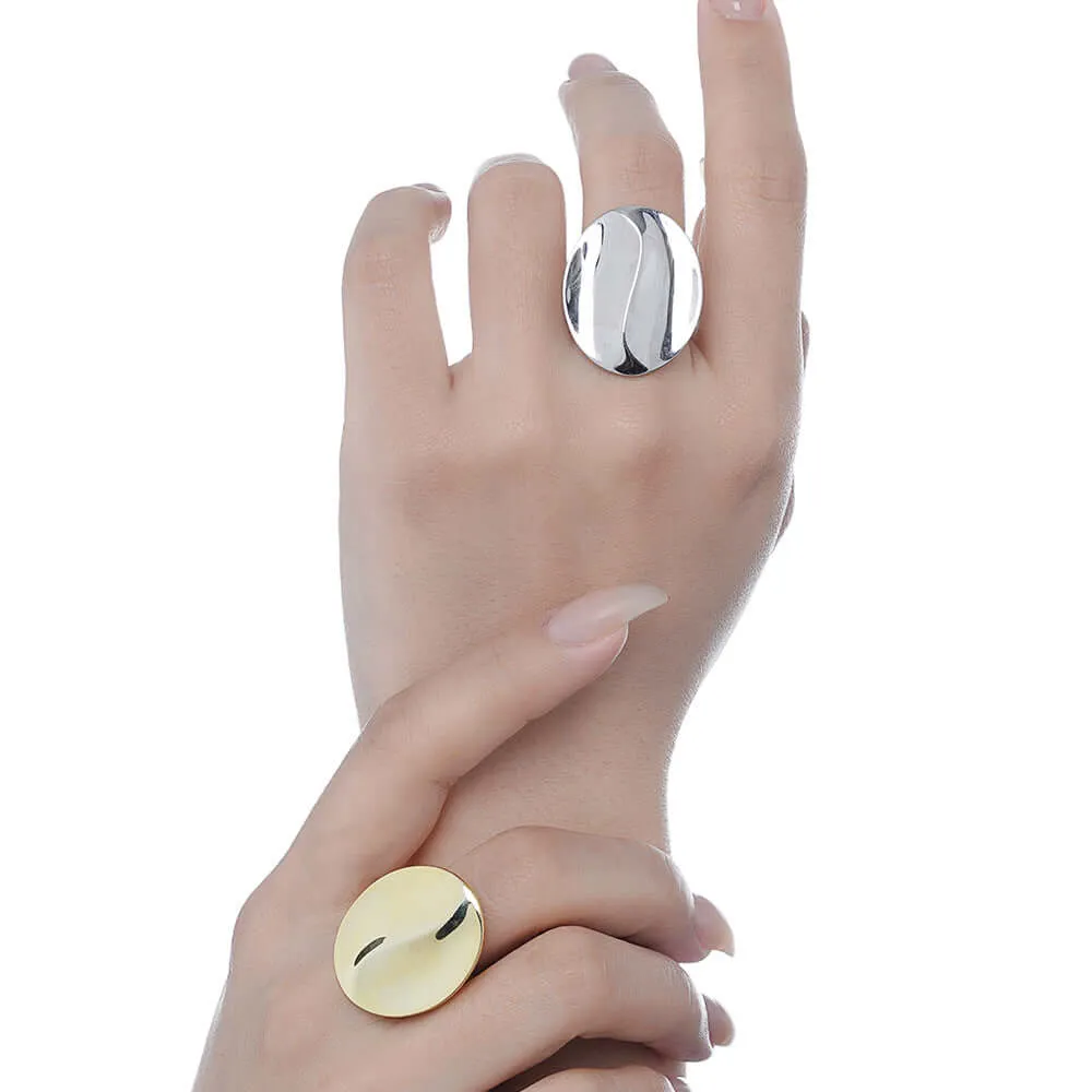 Geometric Twist Large Glossy Band Ring