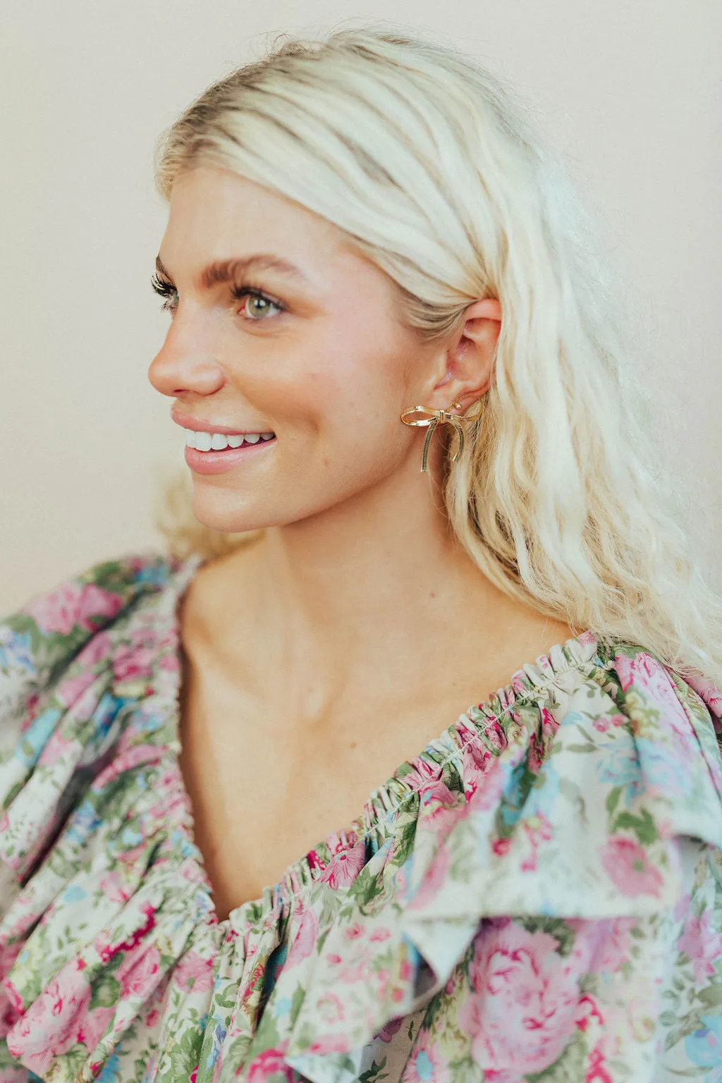 *Gold Bow Studs