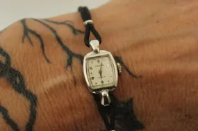 Vintage 1940s 1950s Ladies Gruen Precision Watch